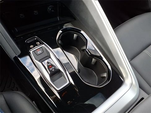 Used 2025 Audi Q5 Premium w/ Convenience Package image 15