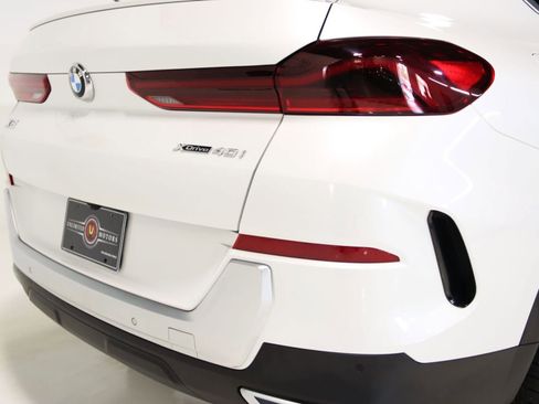 Used 2022 BMW X6 xDrive40i AWD/4WD image 11