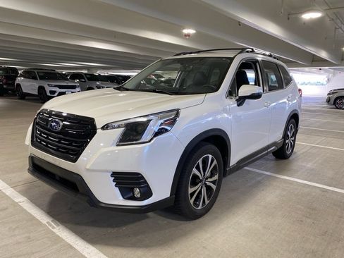 Used 2024 Subaru Forester Limited AWD/4WD image 1