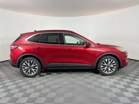 Used 2020 Ford Escape Titanium AWD/4WD image 2