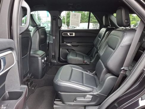 Certified 2020 Ford Explorer XLT w/ Equipment Group 202A AWD/4WD image 12
