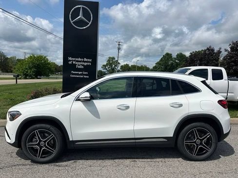 New 2026 Mercedes-Benz GLA 250 4MATIC image 2