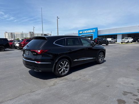 Used 2024 Acura MDX SH-AWD w/ Technology Package image 3