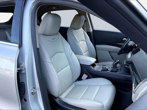 Used 2022 Cadillac XT4 Premium Luxury w/ Safety Alert Package image 19