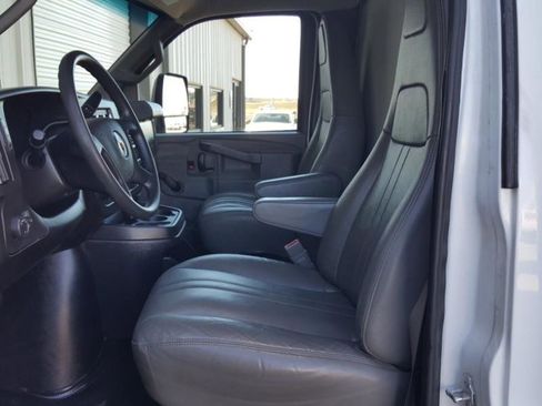 Used 2019 Chevrolet Express 3500 G3500 159 image 16