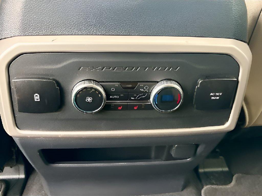 Used 2024 Ford Expedition Limited RWD image 27