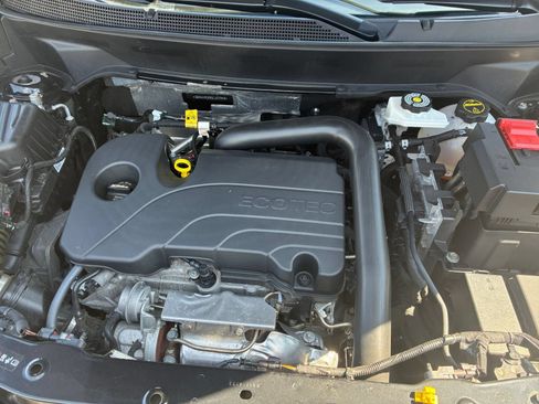 Used 2025 Chevrolet Equinox LT FWD image 27