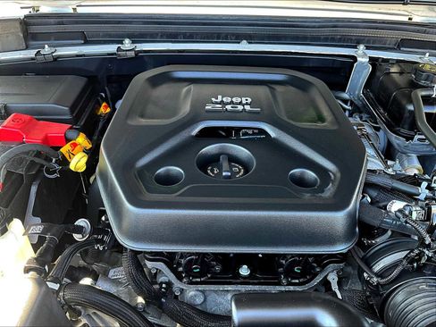 Used 2022 Jeep Wrangler Unlimited Rubicon 4xe w/ Cold Weather Group image 33