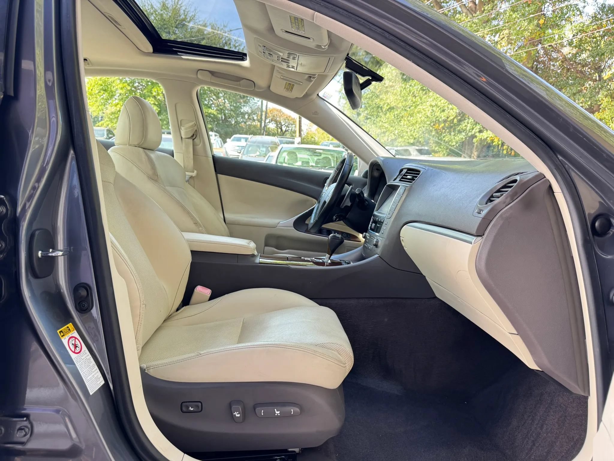 Used 2013 Lexus IS 250 w/ Premium Pkg Value Edition RWD image 28