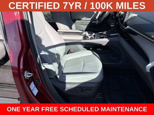 Used 2022 Toyota Sienna XLE AWD/4WD image 9