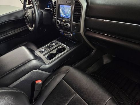 Used 2020 Ford Expedition Max XLT w/ Equipment Group 202A AWD/4WD image 29
