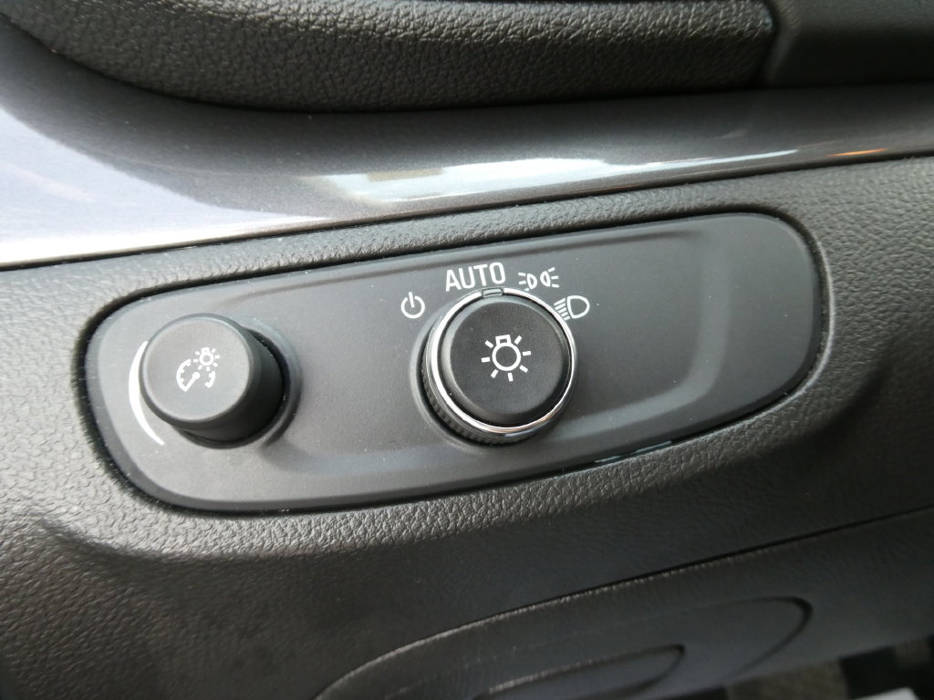 Used 2019 Buick Encore Preferred FWD image 24