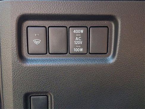 Used 2016 Toyota 4Runner Limited image 27