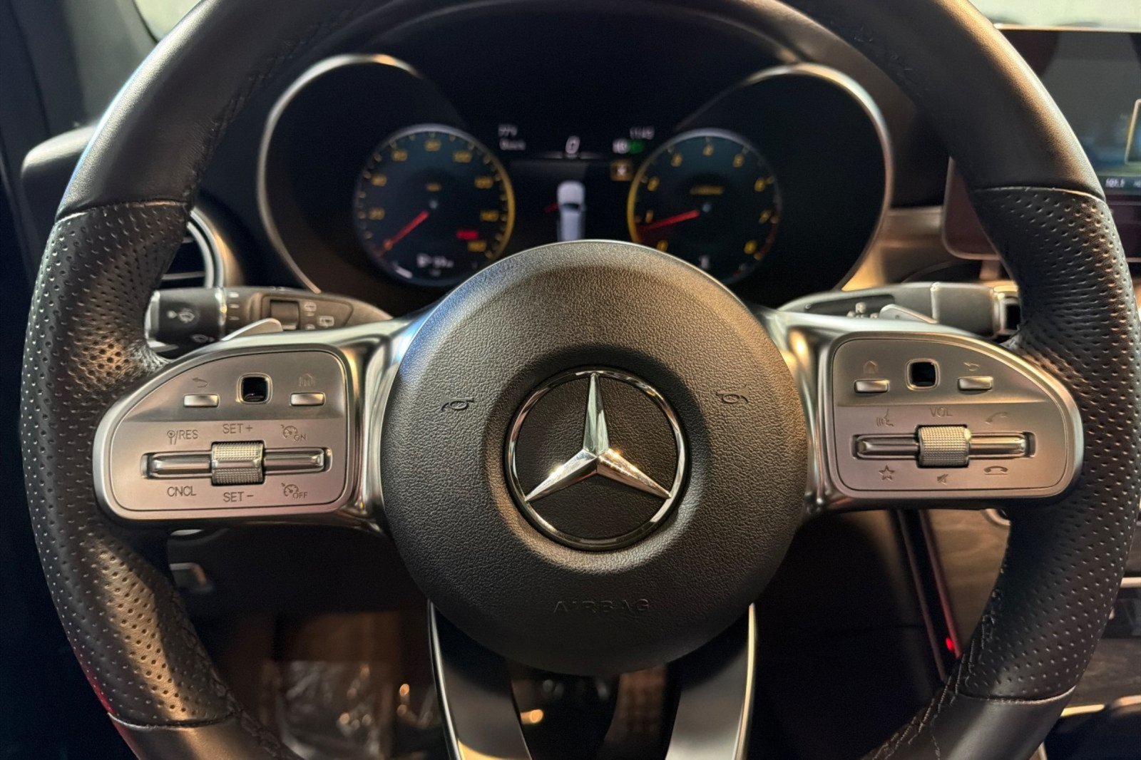 Used 2022 Mercedes-Benz GLC 300 image 21
