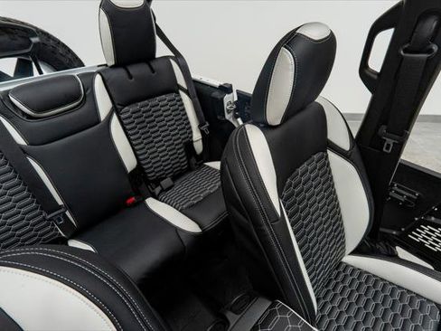 Used 2026 Jeep Wrangler Unlimited Sport image 26