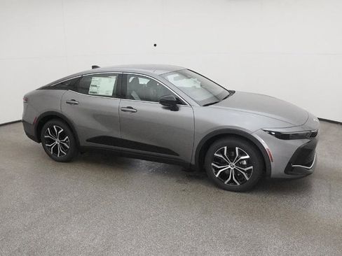 New 2026 Toyota Crown XLE image 15