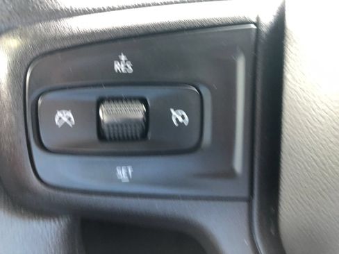 Used 2020 Chevrolet Silverado 1500 Custom w/ Custom Value Package AWD/4WD image 31