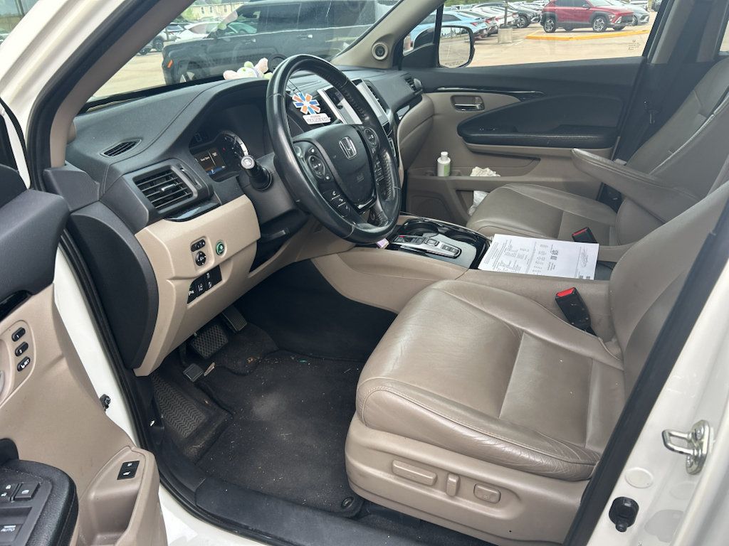 Used 2017 Honda Pilot Touring image 3
