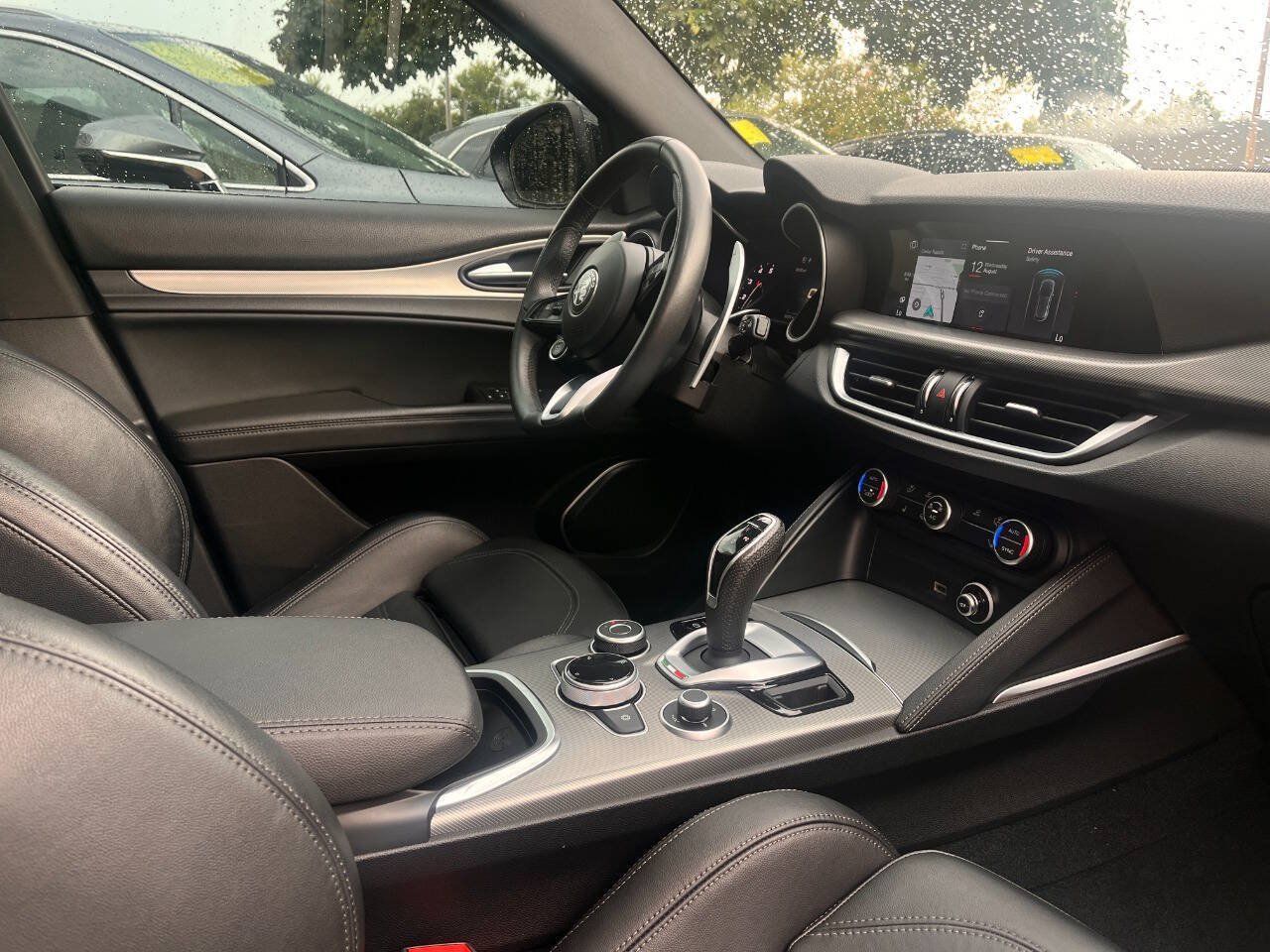 Used 2023 Alfa Romeo Stelvio Veloce AWD/4WD image 24
