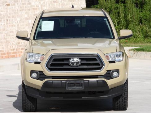 Used 2020 Toyota Tacoma SR5 w/ Technology Package AWD/4WD image 23