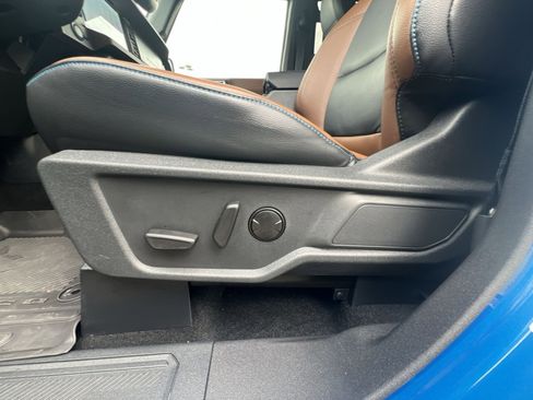 New 2024 Ford Bronco Outer Banks w/ Sasquatch Package image 14