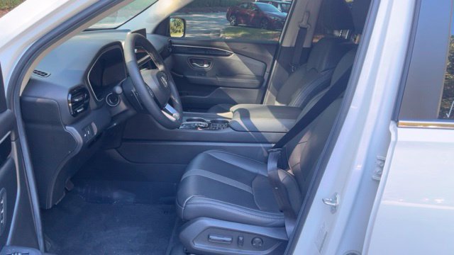 Used 2025 Honda Pilot EX-L image 5