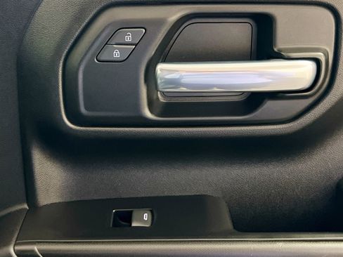 Used 2022 Chevrolet Silverado 1500 Custom image 31