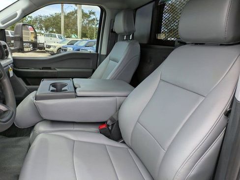 Used 2024 Ford F550 4x4 Regular Cab Super Duty image 15