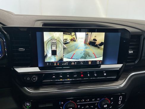 Used 2024 Chevrolet Silverado 1500 LTZ image 70