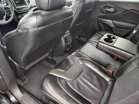 Used 2022 Jeep Cherokee Latitude Lux FWD image 29