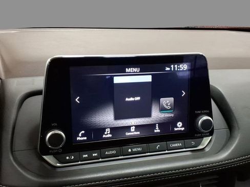 Used 2023 Nissan Rogue SV w/ SV Premium B Package image 26