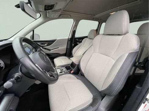 Used 2020 Subaru Forester Premium AWD/4WD image 12