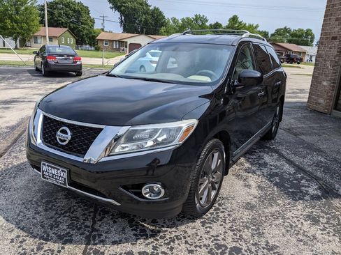 Used 2013 Nissan Pathfinder Platinum AWD/4WD image 7
