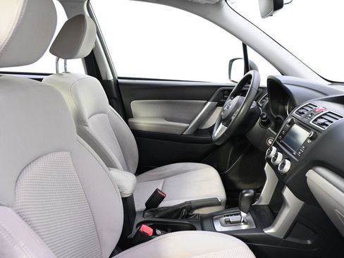 Used 2018 Subaru Forester 2.5i w/ Alloy Wheel Package image 16