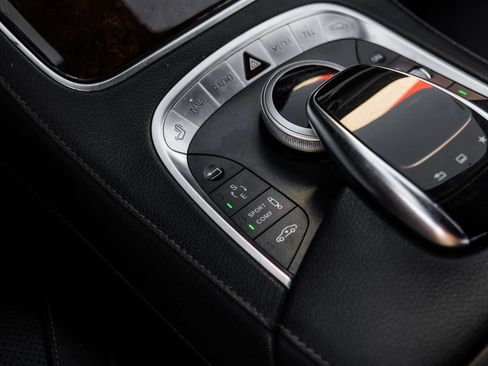 Used 2015 Mercedes-Benz S 550 Sedan image 33