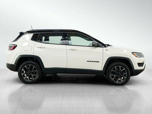 Used 2019 Jeep Compass Trailhawk w/ Leather Interior Group AWD/4WD image 6