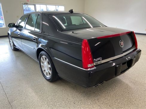 Used 2009 Cadillac DTS image 8