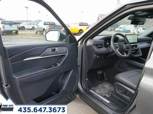 New 2026 Ford Explorer ST-Line w/ ST-Line Street Pack image 32