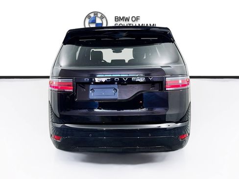 Used 2024 Land Rover Discovery Dynamic SE image 5