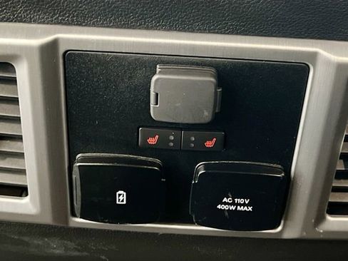 Used 2021 Ford F350 Platinum image 32