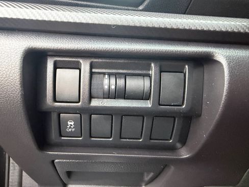 Used 2020 Subaru Impreza 2.0i Sport image 37