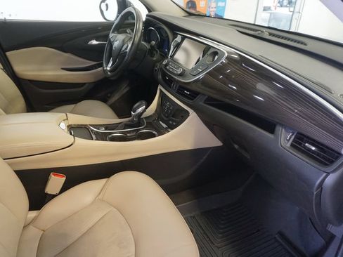 Used 2020 Buick Envision Preferred AWD/4WD image 23