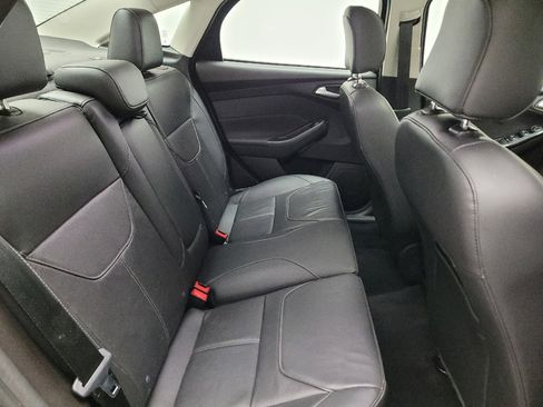 Used 2017 Ford Focus Titanium image 19