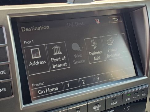 Used 2018 Lexus GX 460 Premium w/ Premium Package image 10