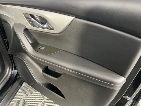 Used 2025 Chevrolet Blazer LT image 33
