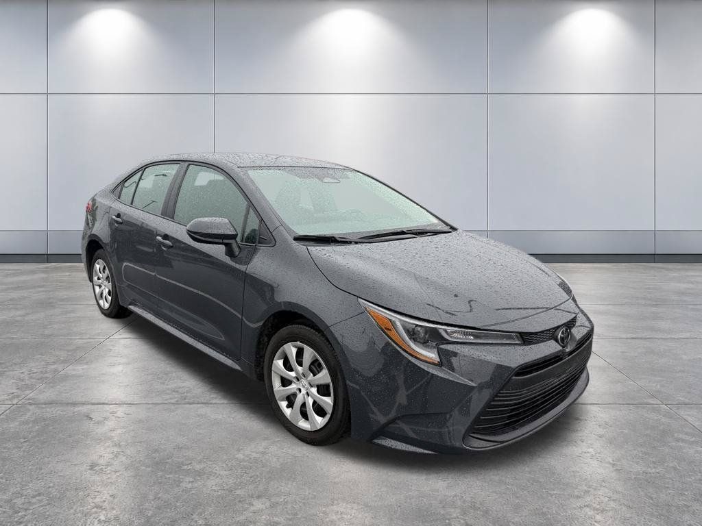 Used 2026 Toyota Corolla LE FWD image 35
