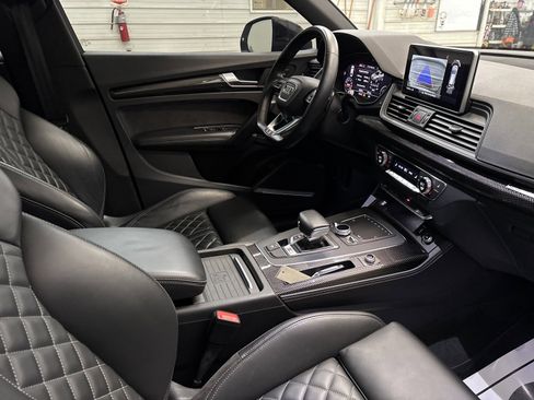 Used 2020 Audi SQ5 Premium Plus w/ Premium Plus Package image 28