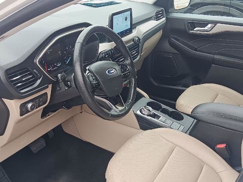 Used 2021 Ford Escape SEL image 5