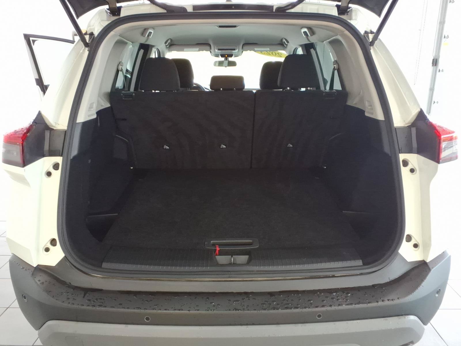 Used 2023 Nissan Rogue S AWD/4WD image 19
