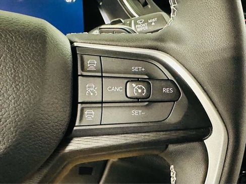 Certified 2023 Jeep Grand Cherokee Altitude image 17